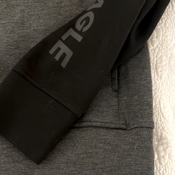 American Eagle Men’s Hooded Sweatshirt - Picture 5 of 5